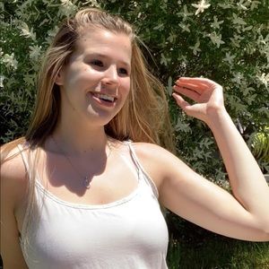 Meet your Posher, Olivia